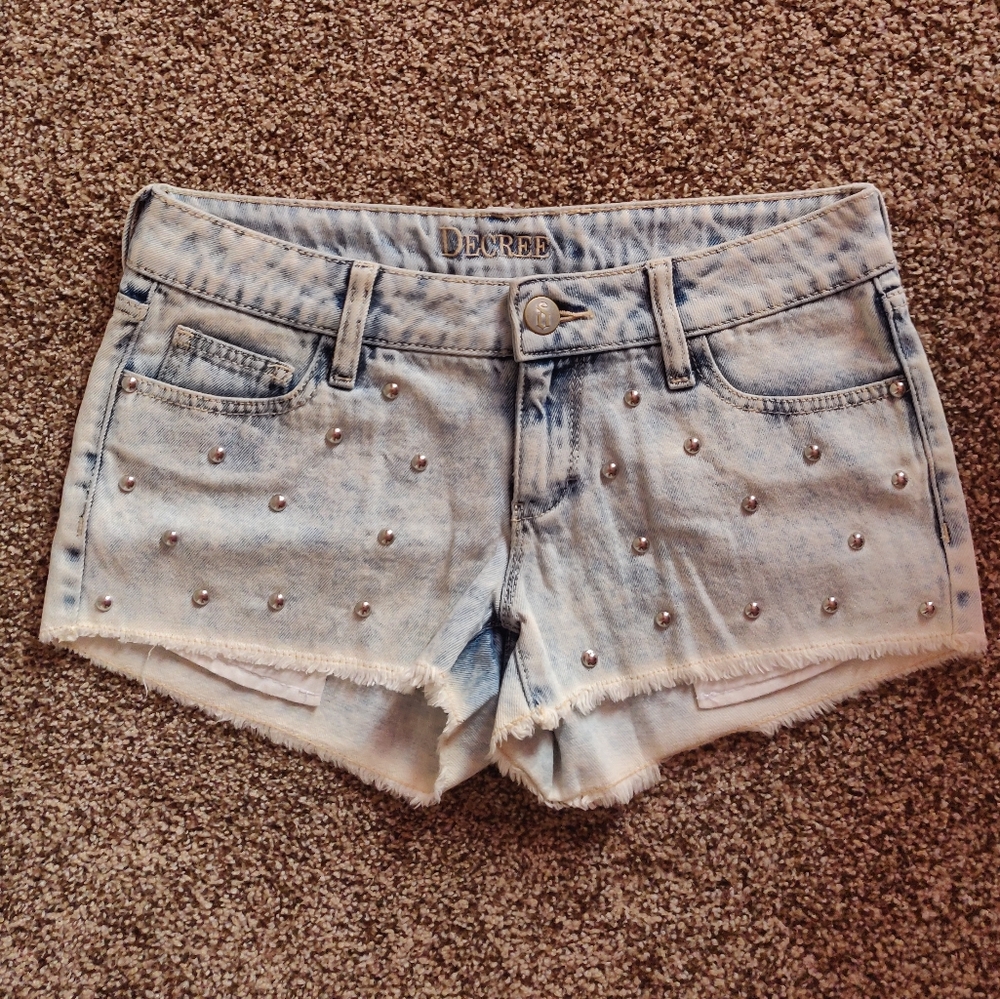 Denim shorts METAL STONES LIGHT WASH FRINGE